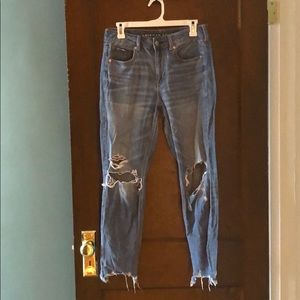 Hi-Rise Tomgirl American Eagle Jeans